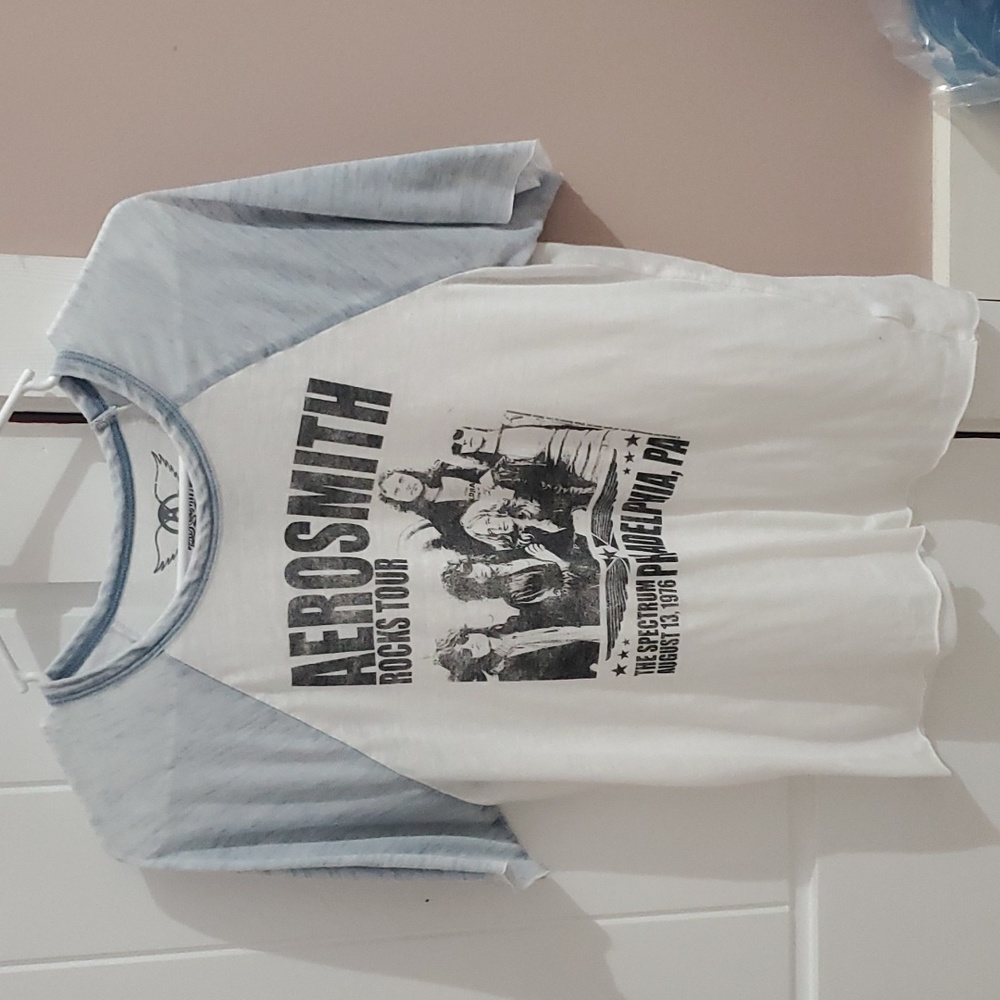 Aerosmith Sheer T Shirt Philadelphia PA 1976 Size M EUC